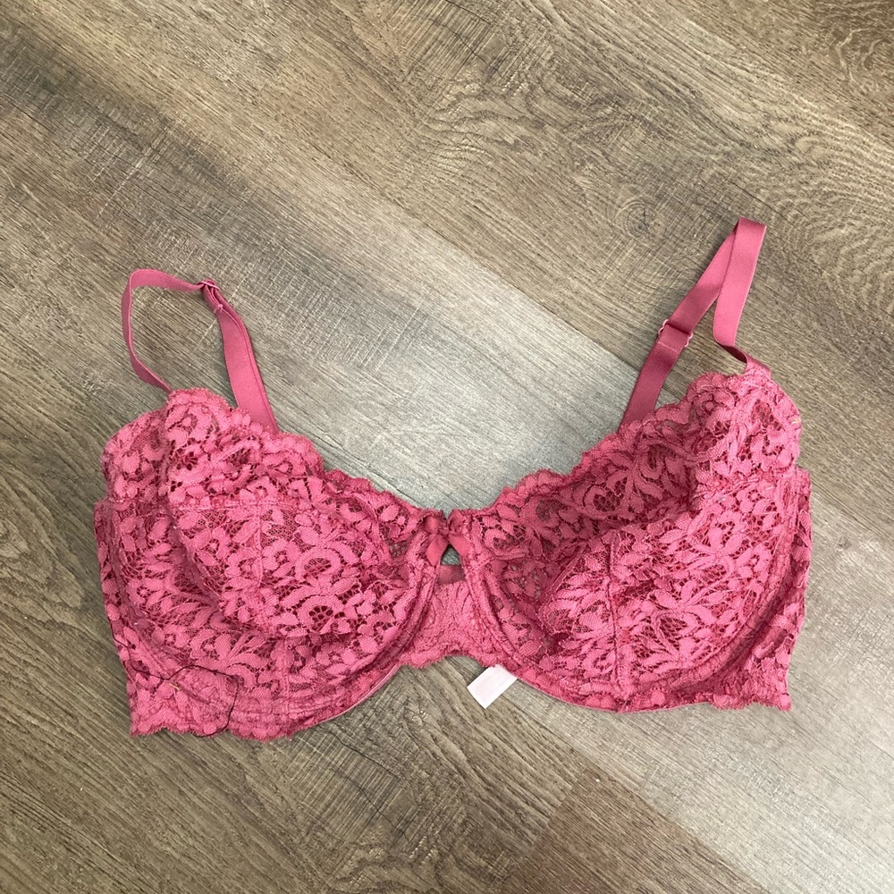 Victoria’s Secret Body By Victoria Unlined Demi Pink Lace Size 36DDD